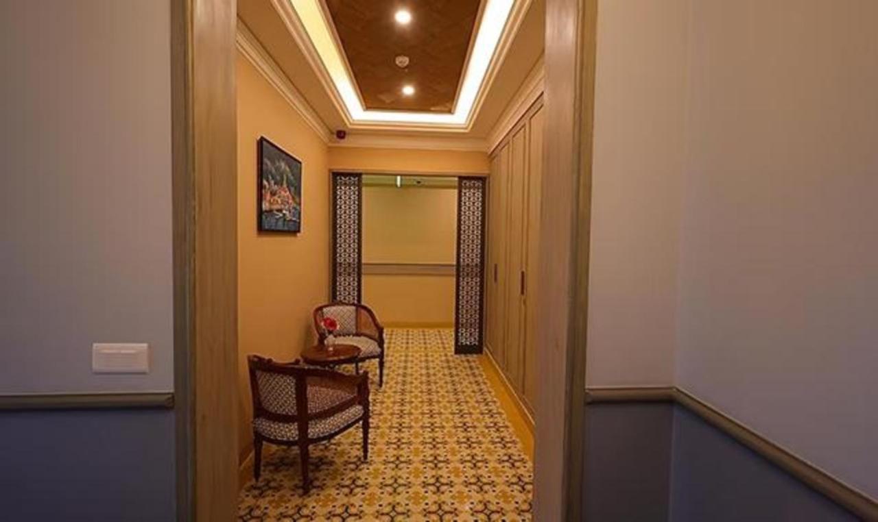 Fabhotel Prime Hampton By Ic'S Нойда Экстерьер фото