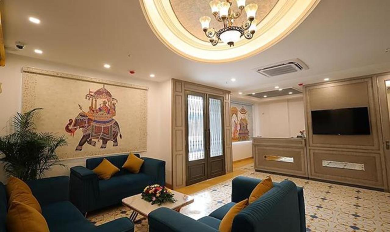Fabhotel Prime Hampton By Ic'S Нойда Экстерьер фото